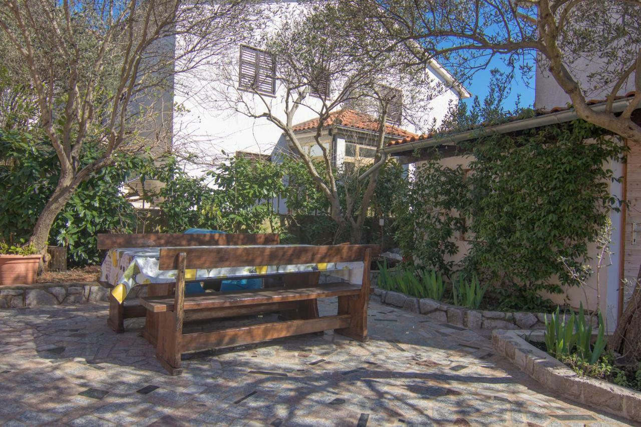 Apartmani Bistricic Krk Luaran gambar