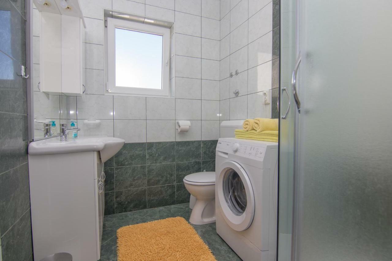 Apartmani Bistricic Krk Luaran gambar